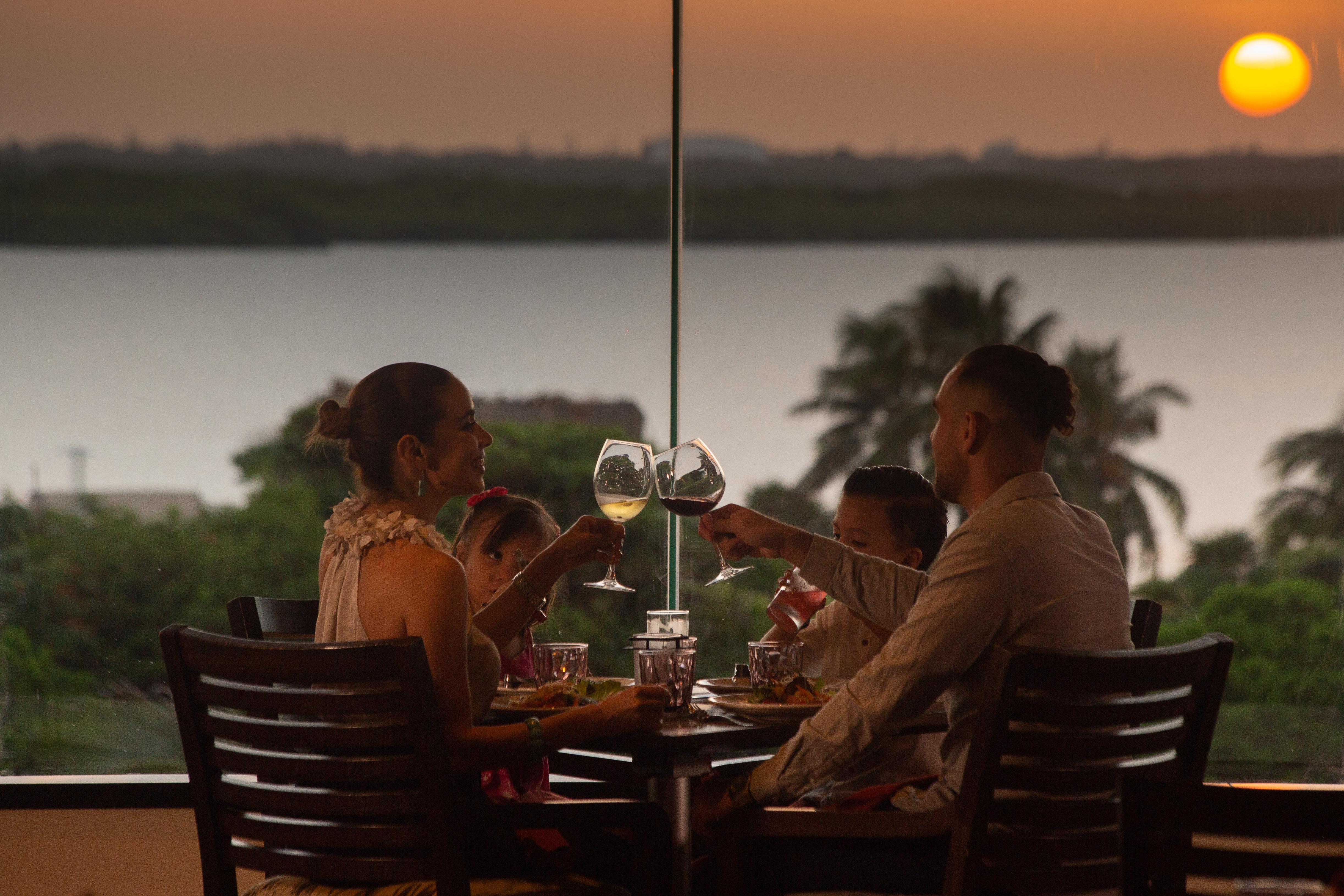 Wyndham Grand Cancun All Inclusive Resort & Villas Exterior foto
